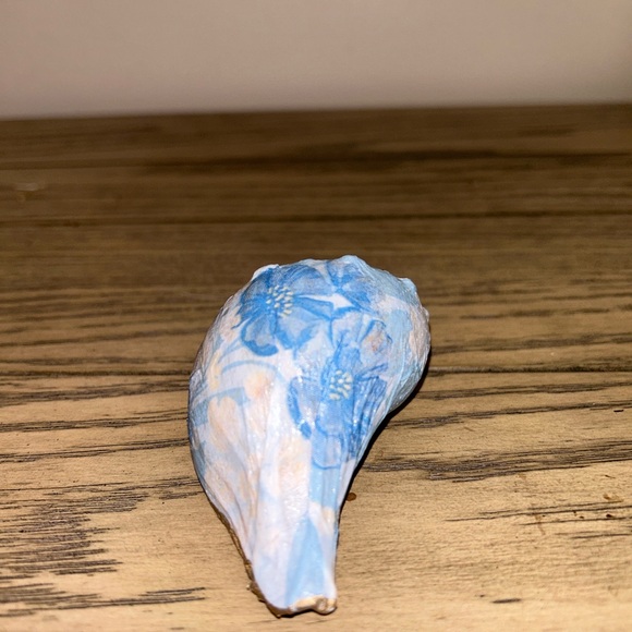 Shell Decor - Picture 4 of 7